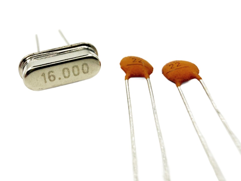 16 MHz Crystal with 22pF Capacitors - Image 1